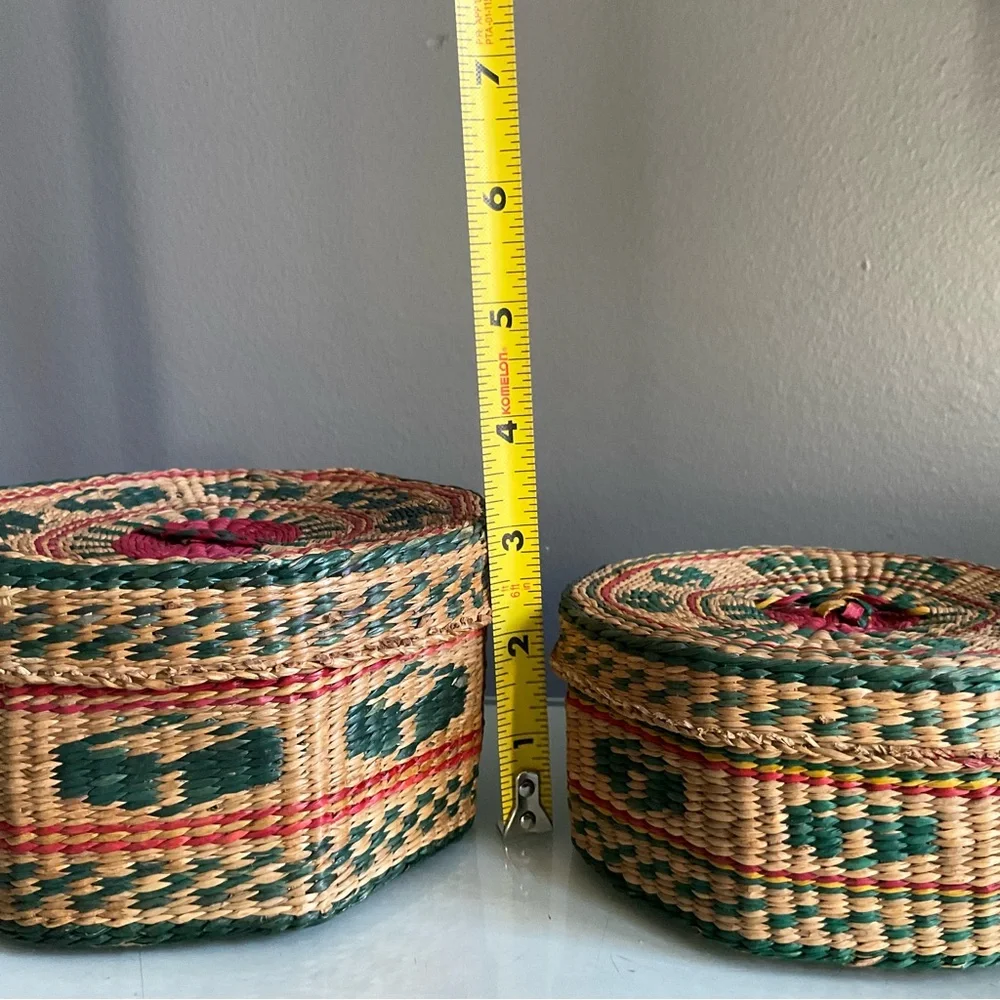 Vintage Sweetgrass Lidded Nesting Basket Set Of 2